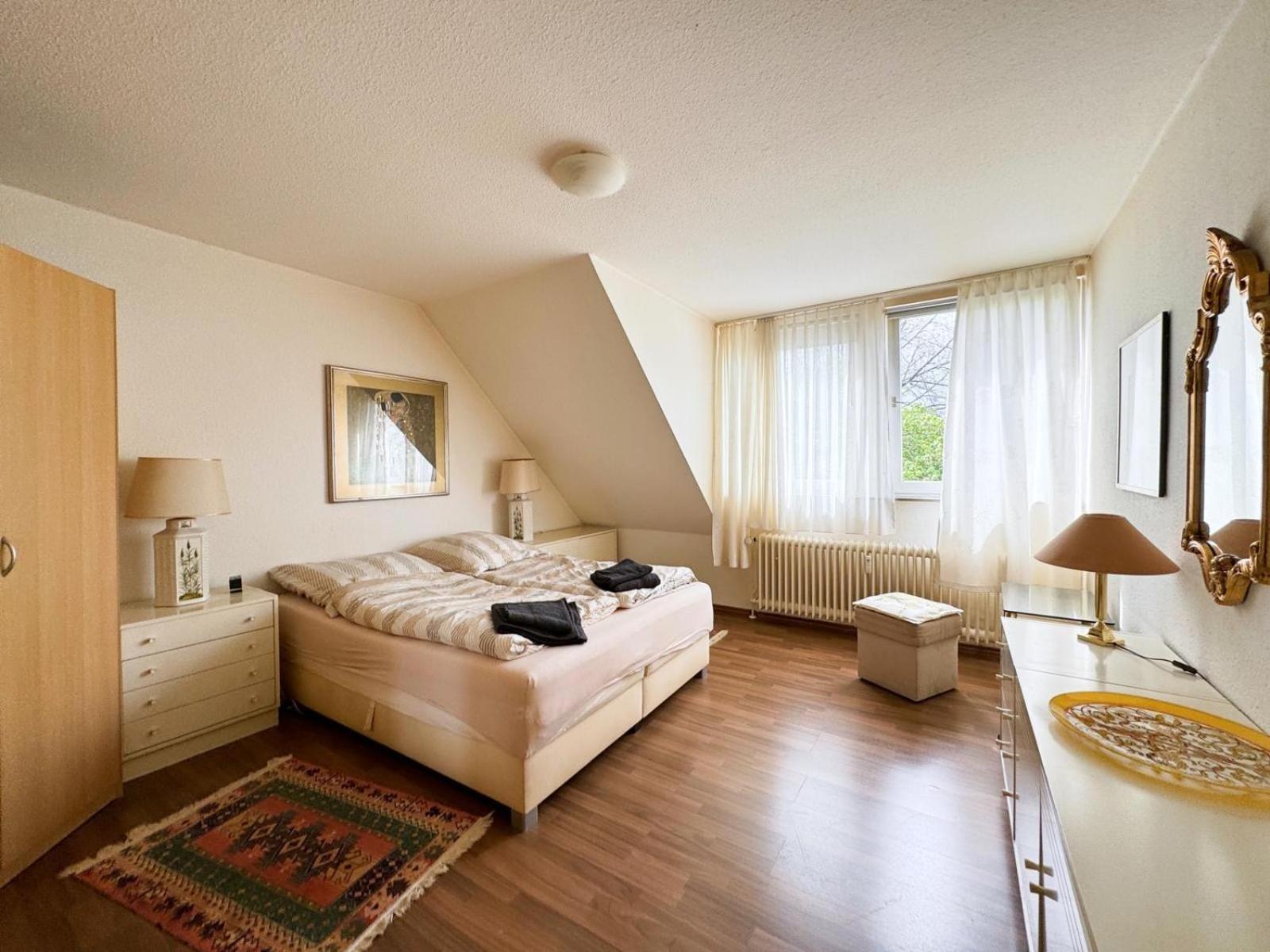 Gepflegte 3 Zimmer Wohnung! Hannover Esterno foto
